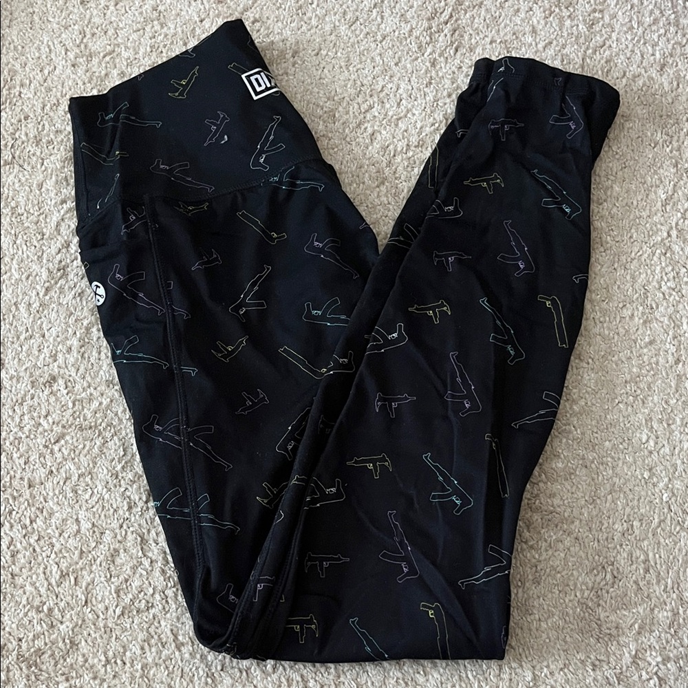 DIXXON pew pew leggings large like new
